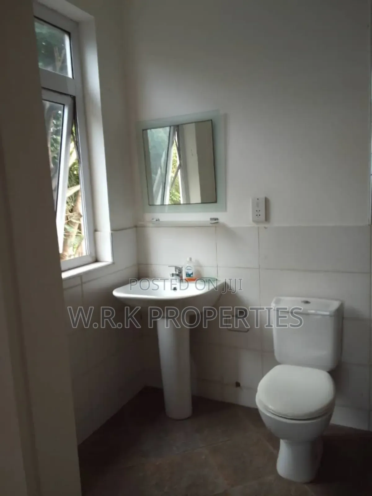 3bdrm Apartment in Mccarthy Hills, Accra Metropolitan for rent