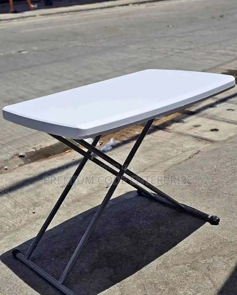 Adjustable Folding Plastic Garden Table