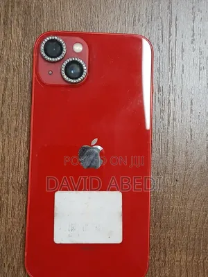 Apple iPhone 13 128 GB Red