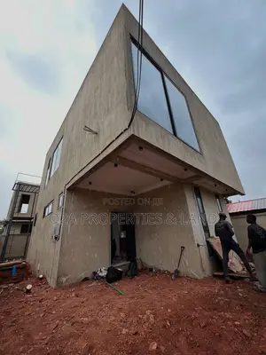 3bdrm House in Adenta, Barrier for rent