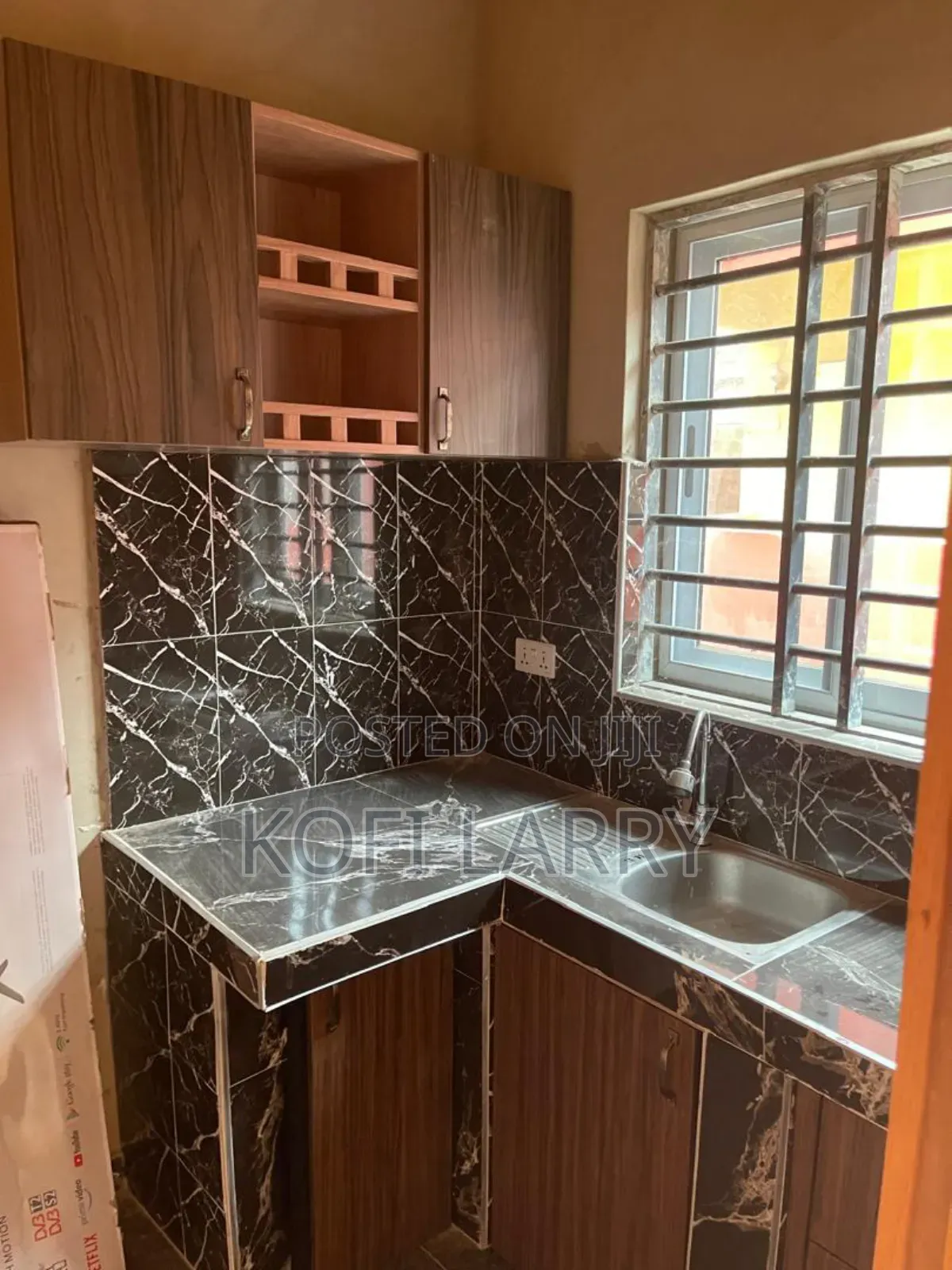 2bdrm Block of Flats in Joma Lapaz, Fan Milk for rent