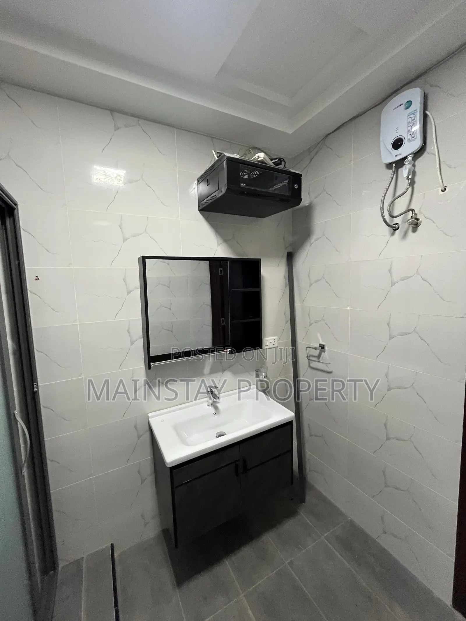 Furnished 4bdrm House in Mainstay Estates, East Legon for rent