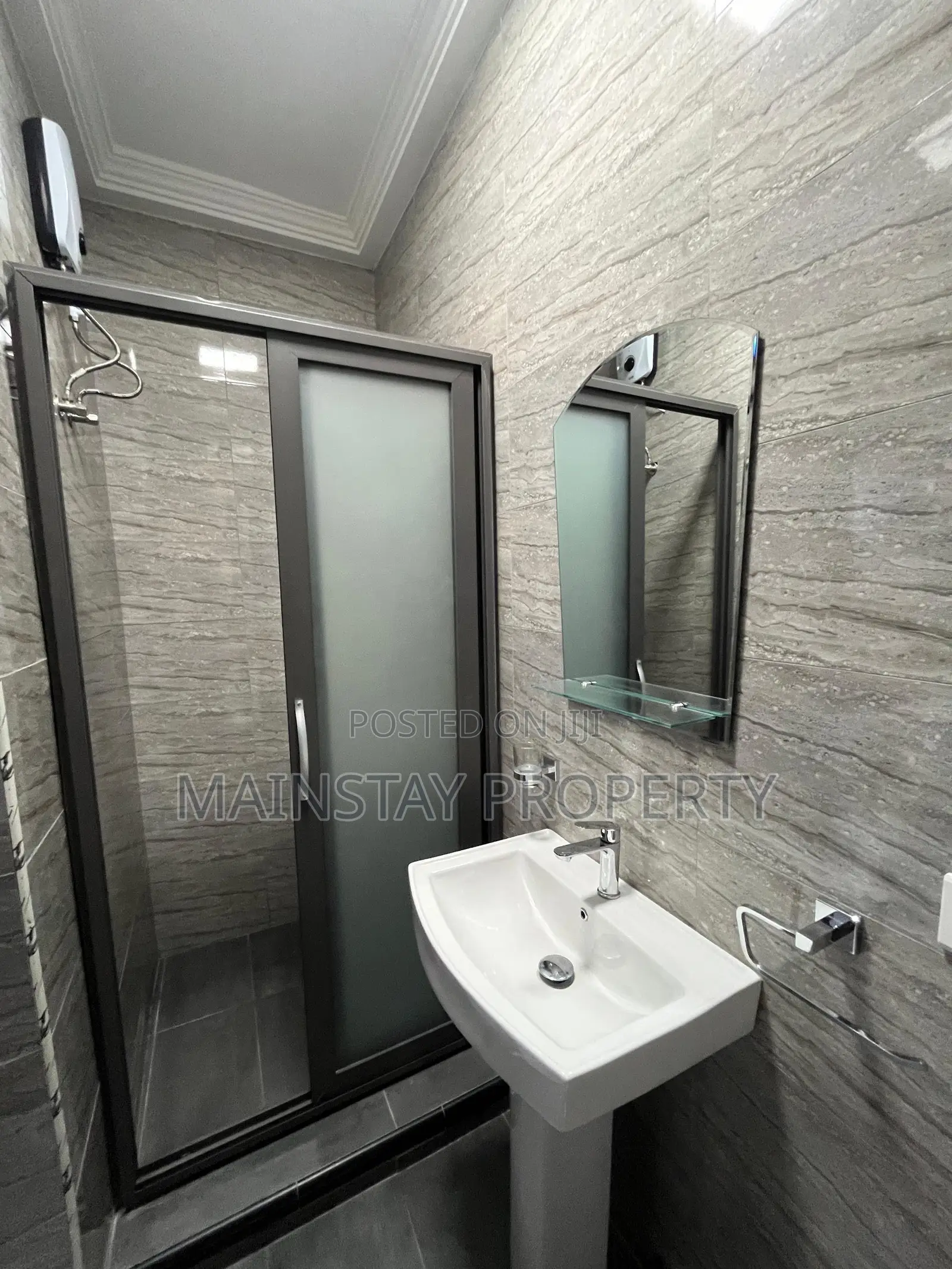 Furnished 4bdrm House in Mainstay Estates, East Legon for rent