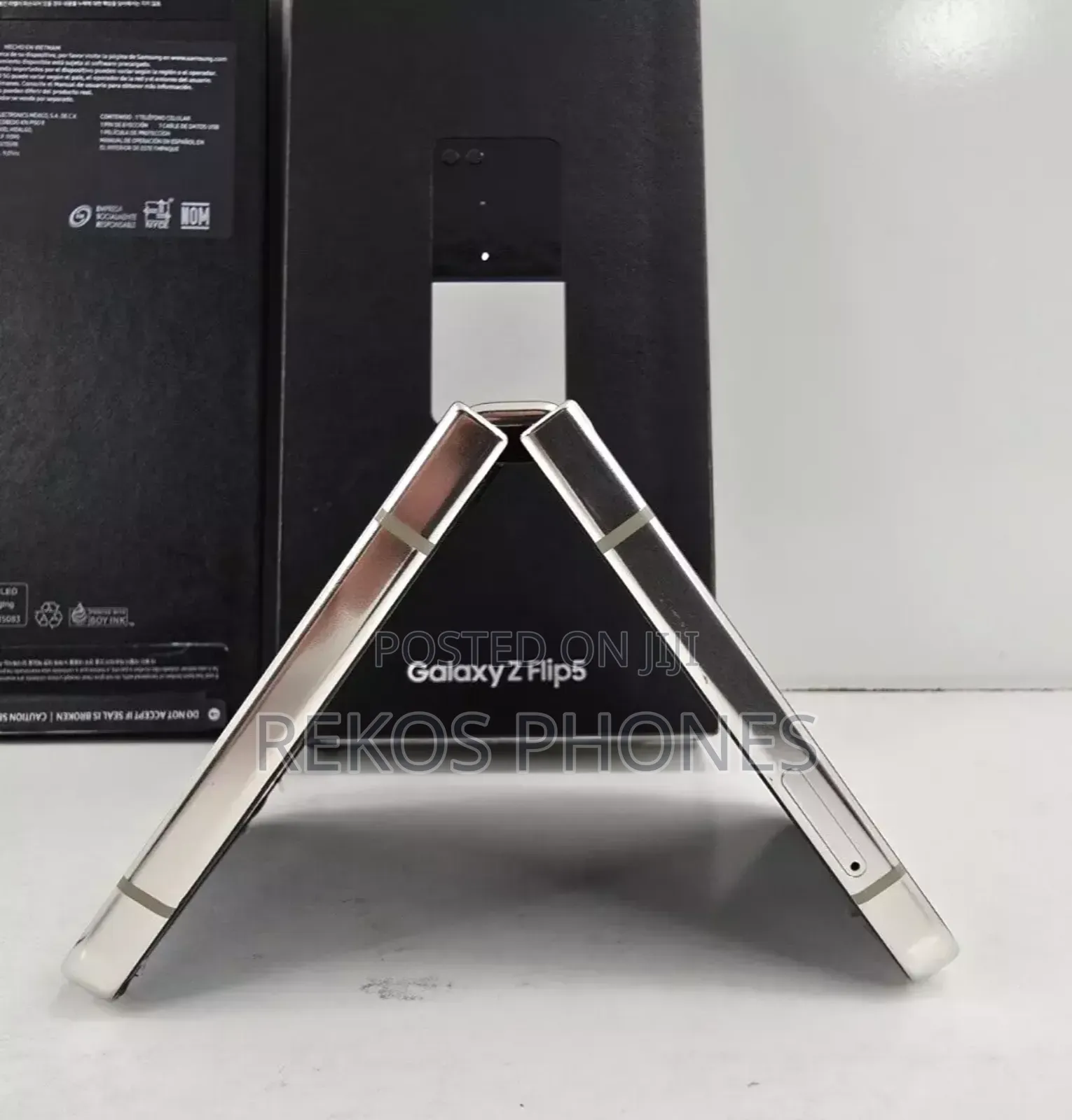 New Samsung Galaxy Z Flip5 256 GB White