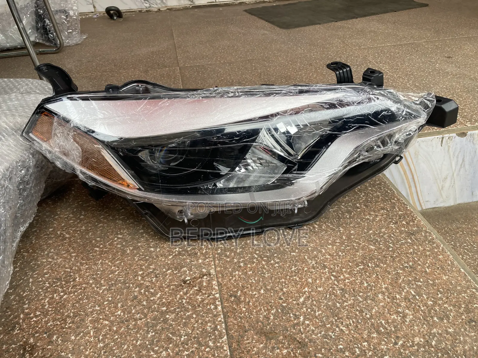 2013-2016 Toyota Corolla Headlights