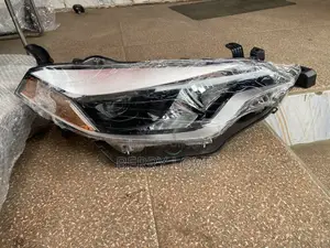 2013-2016 Toyota Corolla Headlights