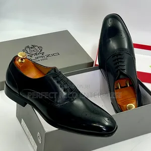 Elegant Black Leather Dress Shoes"