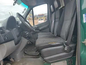 Mercedes-Benz Sprinter 2011 Green