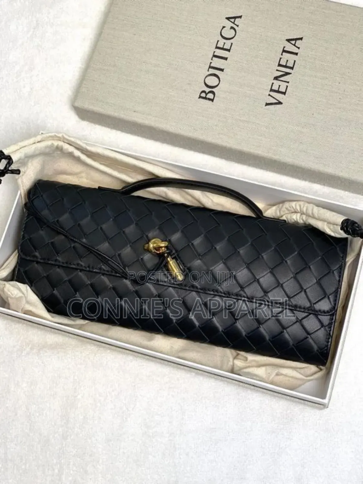 Bottega Veneta Handbag With Short Handles Available in Boxes