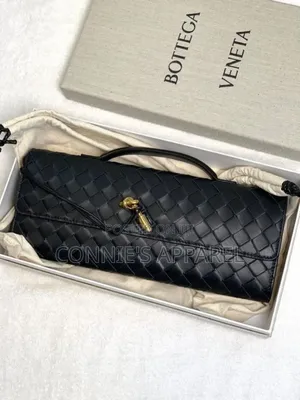 Bottega Veneta Handbag With Short Handles Available in Boxes