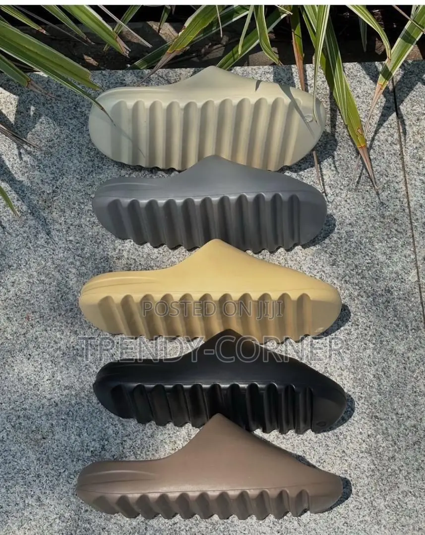 Adidas Yeezy Slides