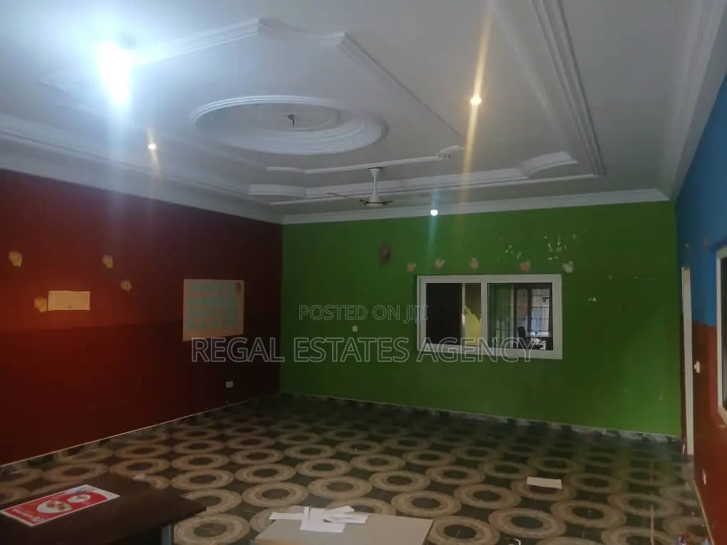 5bdrm House in Oyibi, Kas Valley Area for sale