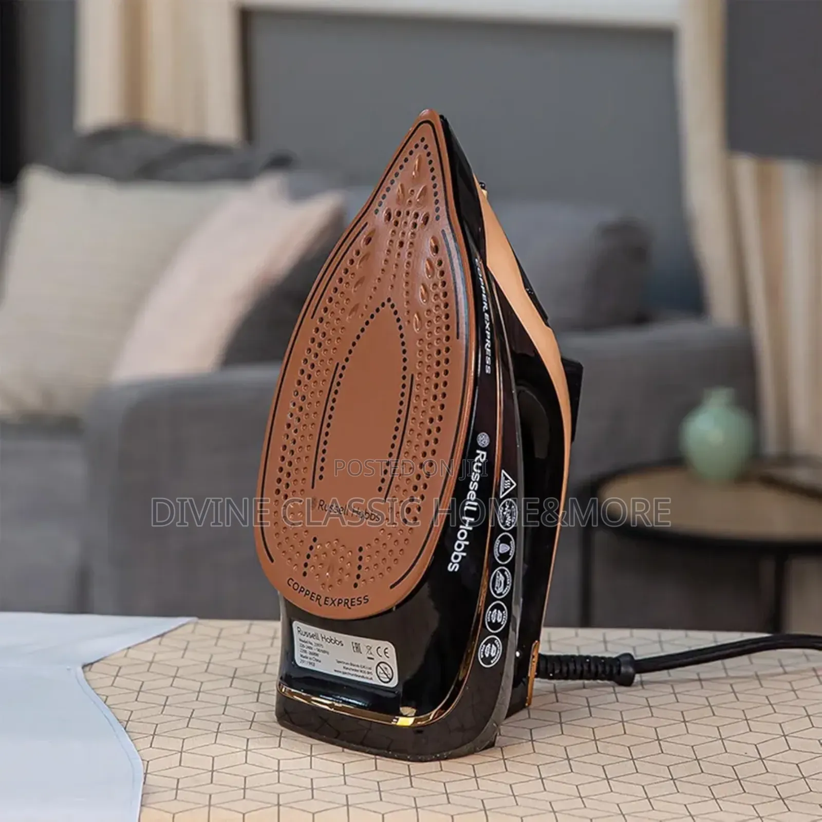 Russell Hobbs Copper Express Steam Iron