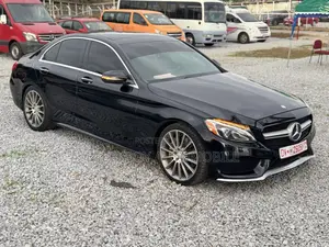 Mercedes-Benz C300 2016 Black