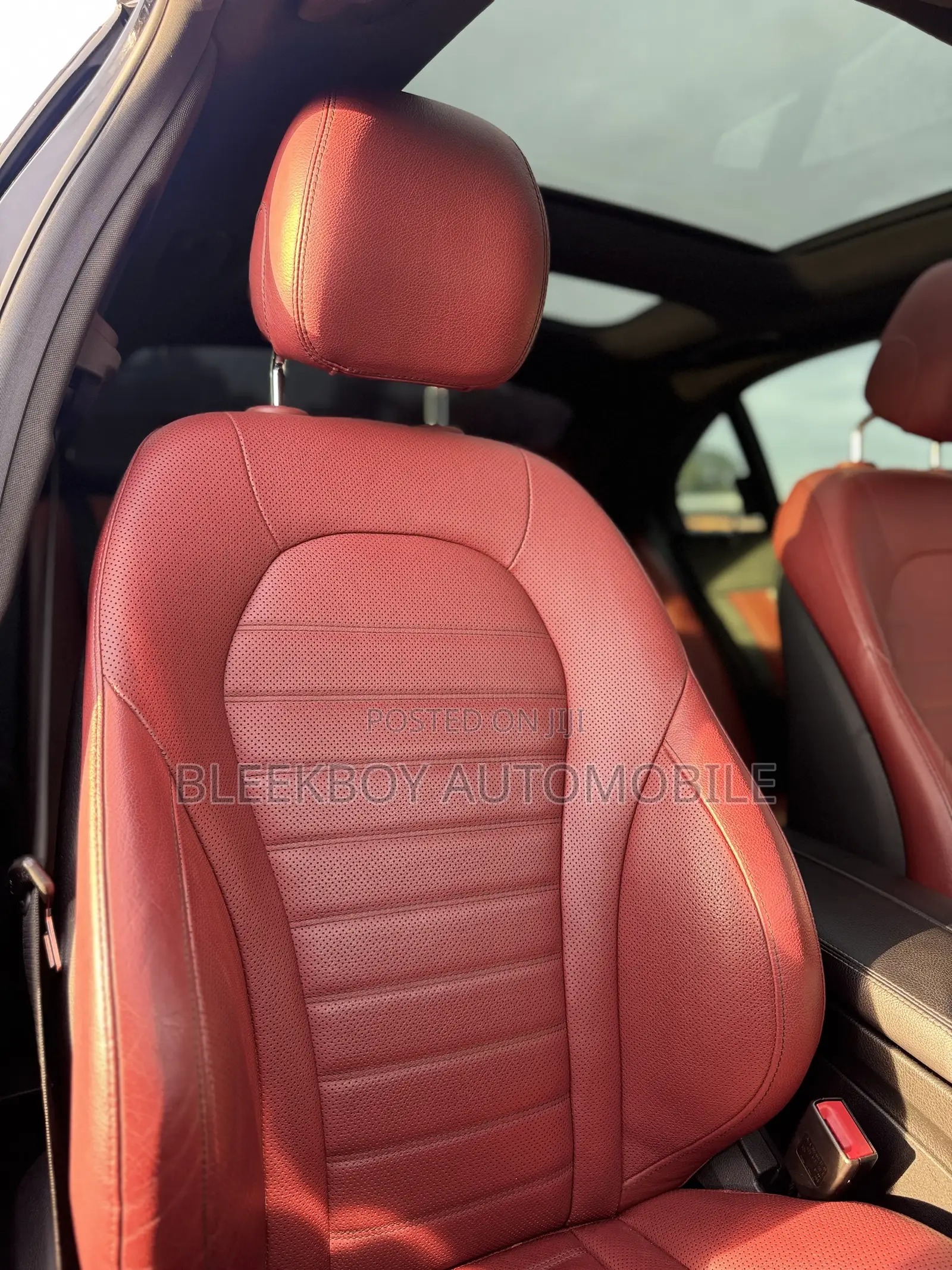Mercedes-Benz C300 2016 Black