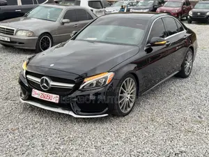 Mercedes-Benz C300 2016 Black