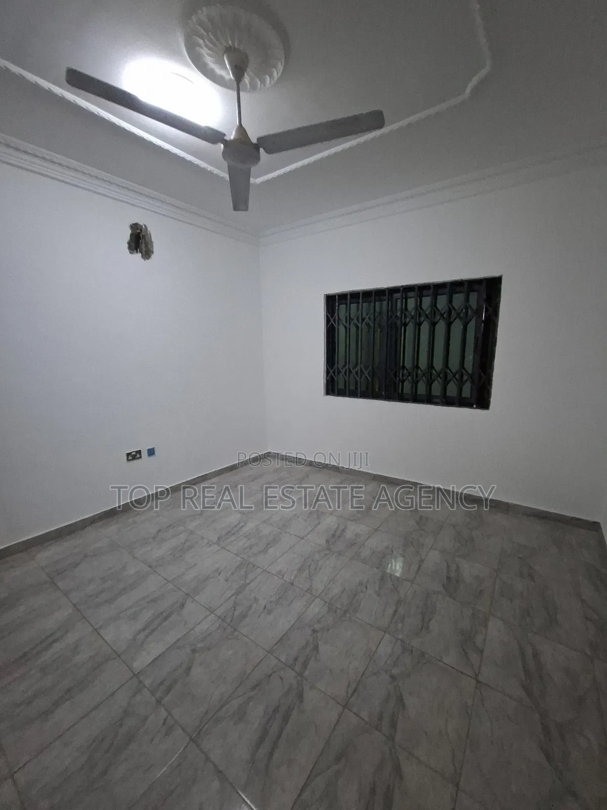 2bdrm Apartment in Pillar ,,, Dome for rent