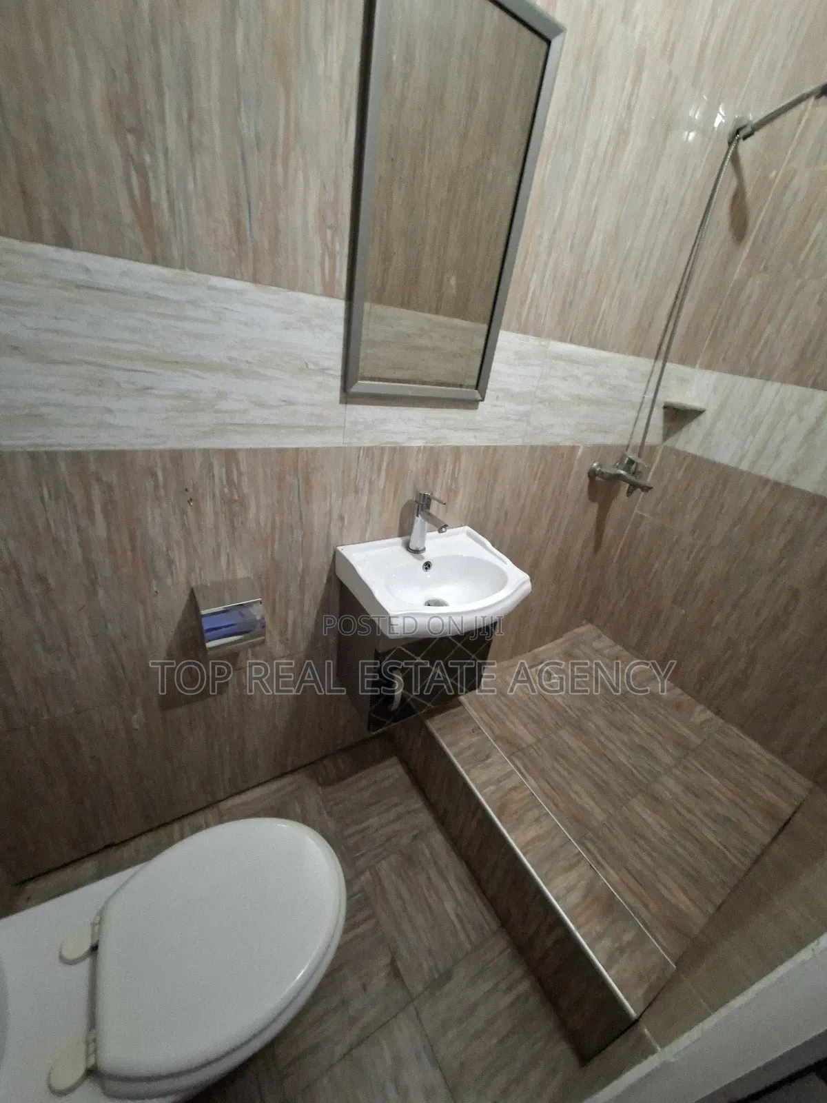 2bdrm Apartment in Pillar ,,, Dome for rent