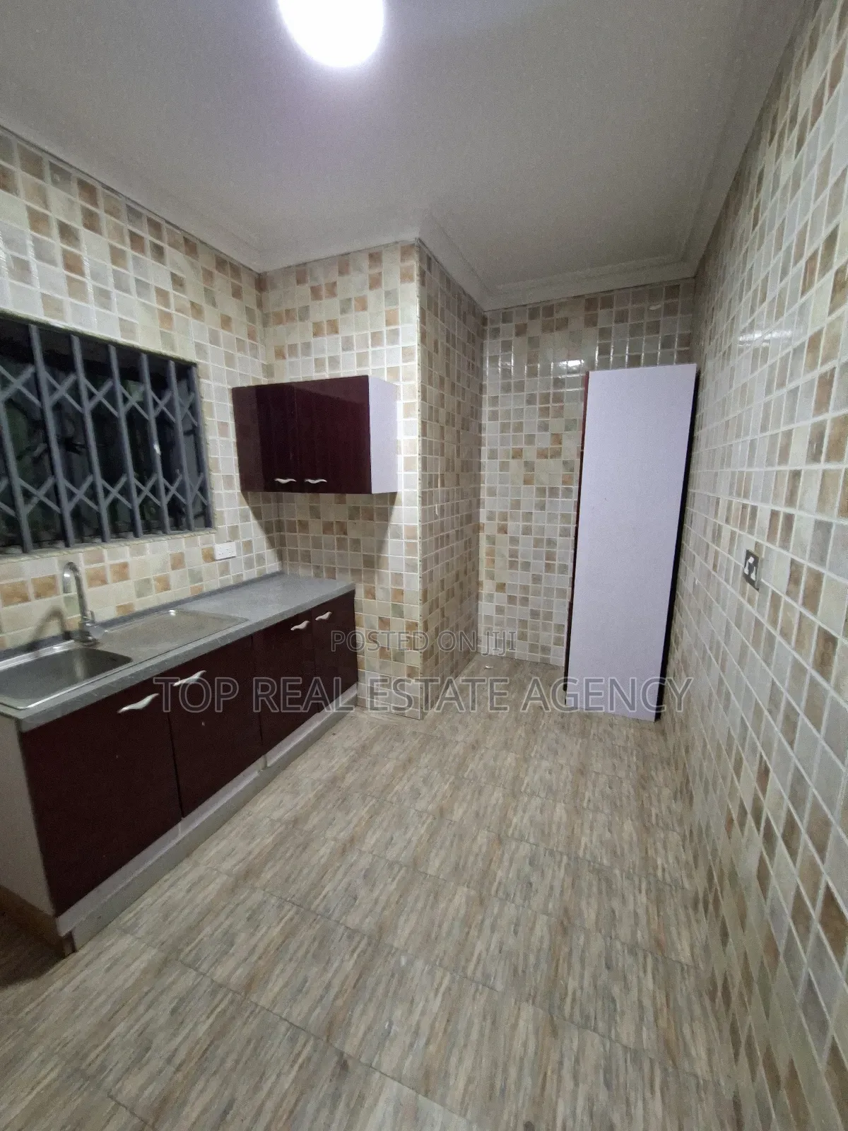 2bdrm Apartment in Pillar ,,, Dome for rent