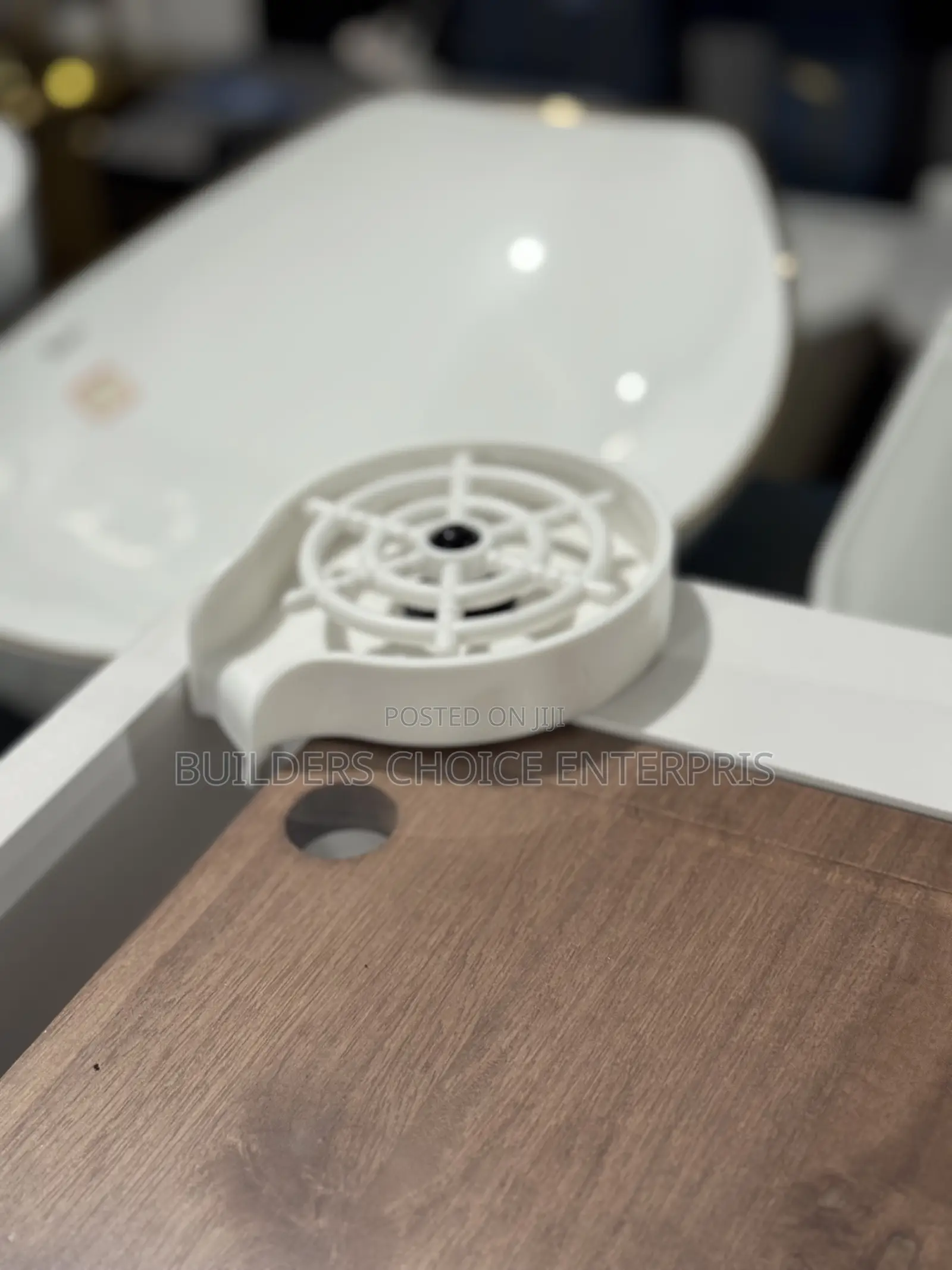 Luxury White Wash Water Fall Kitchen Sink