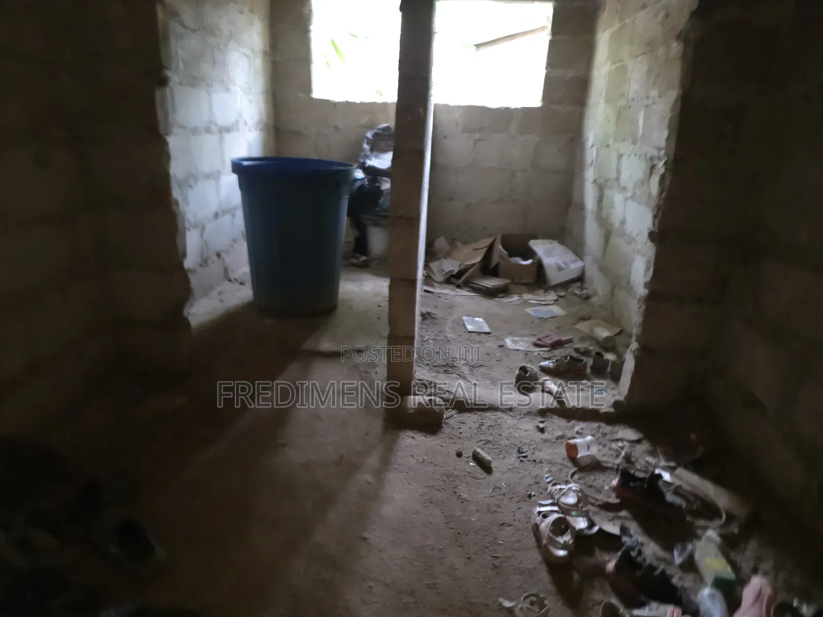 6bdrm House In Fredimens Real, Kwabre For Sale