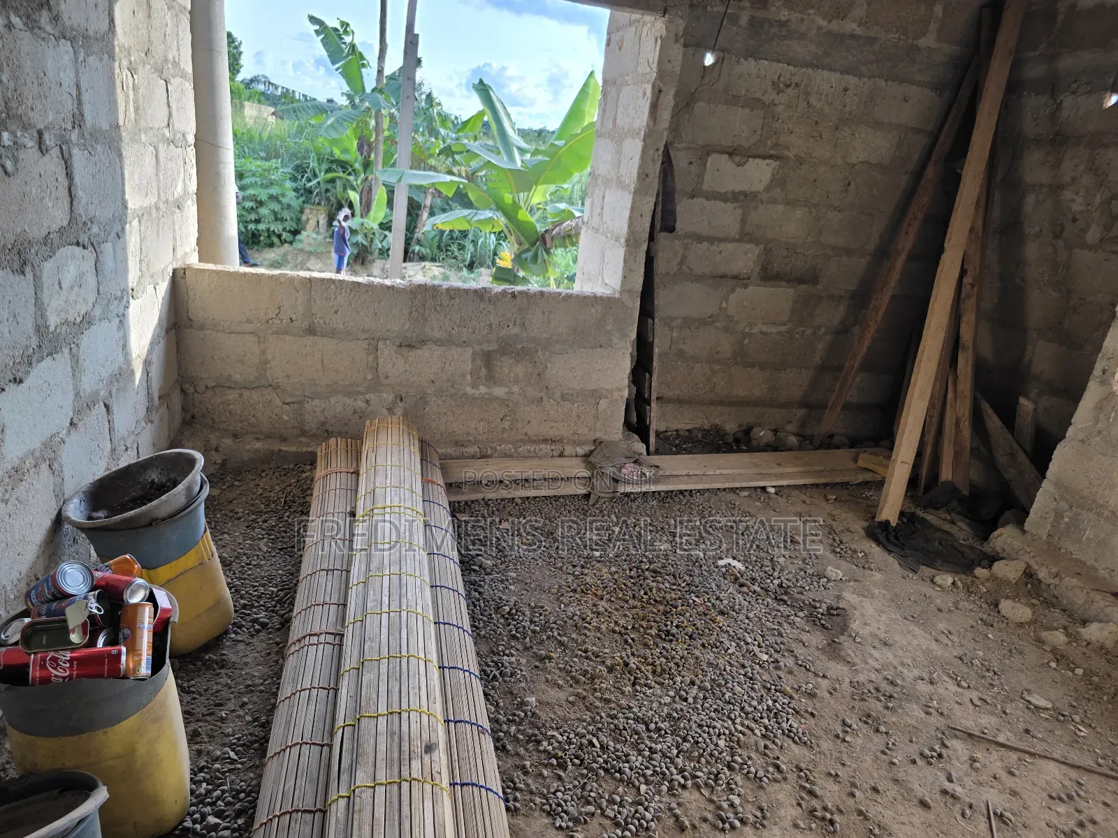 6bdrm House In Fredimens Real, Kwabre For Sale