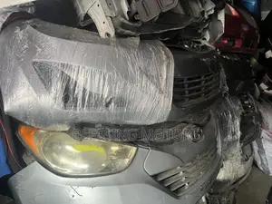 Hyundai Elantra 2012 Front Cut