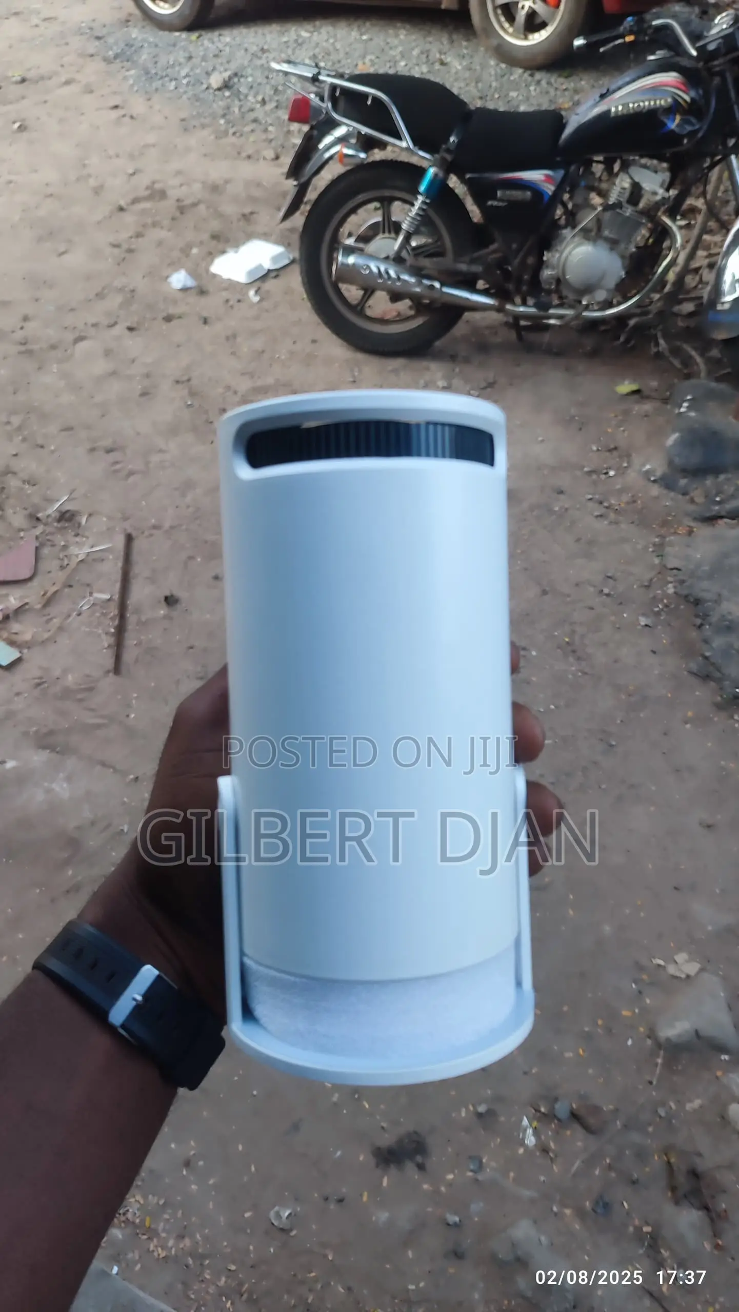 1080p High Definition Smart Projector