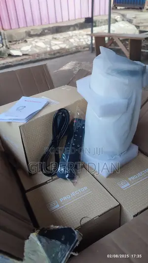 1080p High Definition Smart Projector