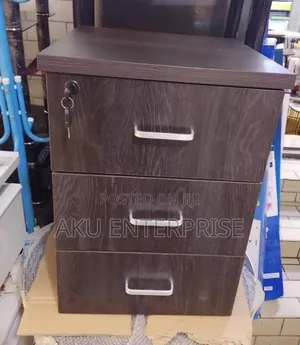 Side Drawer