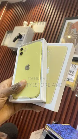 New Apple iPhone 11 128 GB Yellow