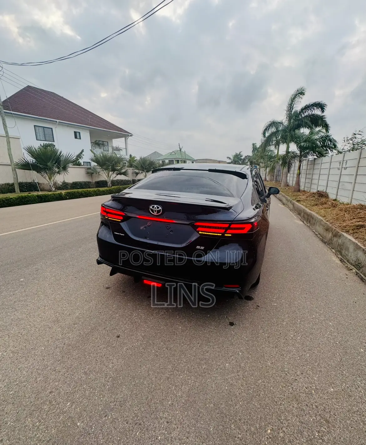 Toyota Camry SE FWD (2.5L 4cyl 8AM) 2018 Green