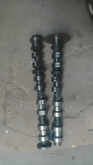 Yaris Camshaft