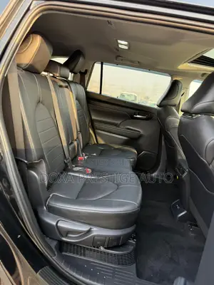 Toyota Highlander XLE 2021 Black