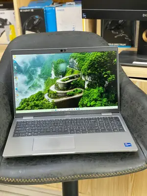 Laptop Dell Latitude 5520 32GB Intel Core I7 SSD 512GB