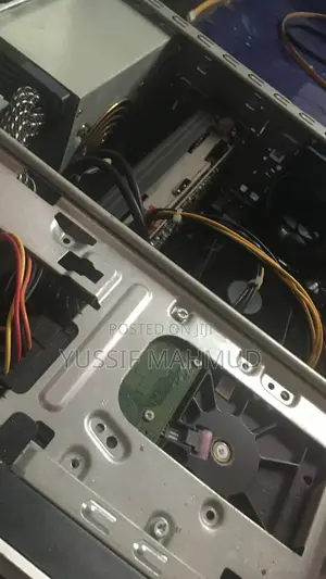 Desktop Computer HP Pavilion 570 12GB Intel Core i7 SSD 512GB