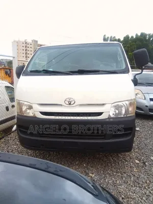 Toyota HiAce 2010 White