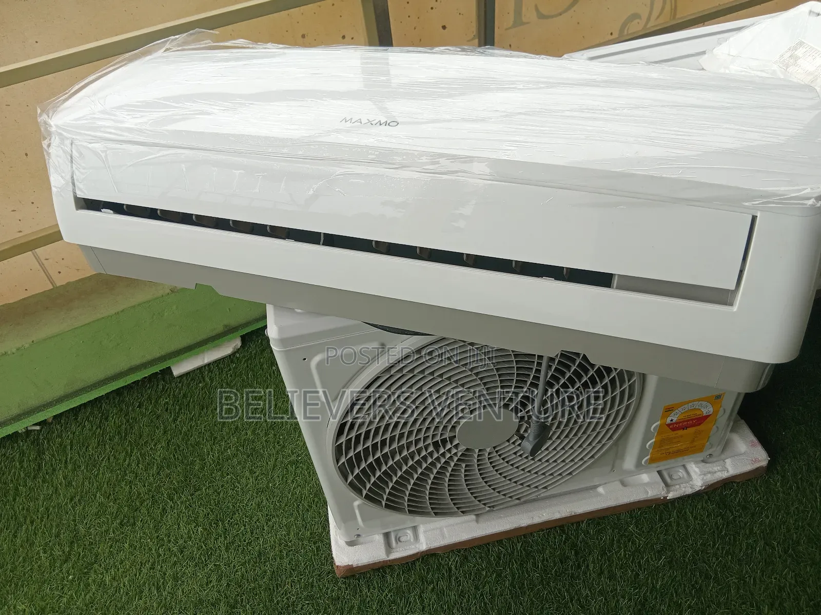 Effortless and Smart 2.5hp Air Conditioner Maxmo Air Systematic Set