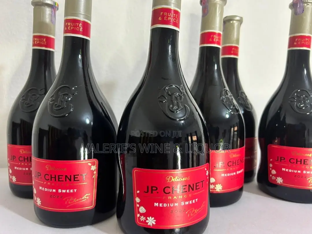 Jp Chenet - Medium Sweet Red Wine (France)
