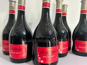 Jp Chenet - Medium Sweet Red Wine (France)