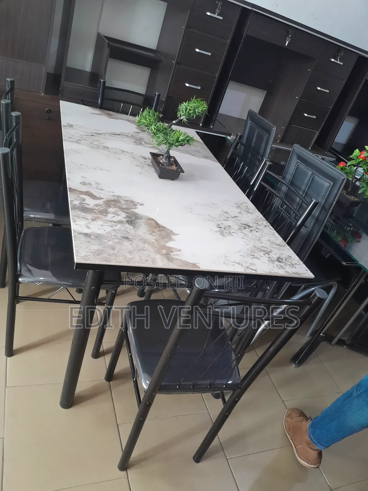 Clover Dining Set