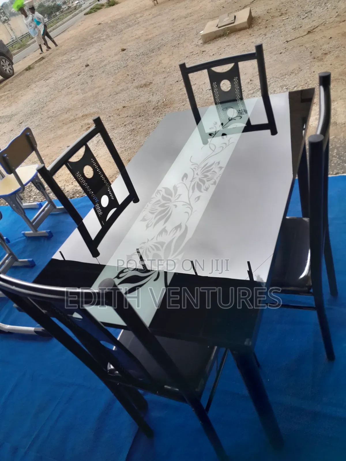 Creating Room Dining Set