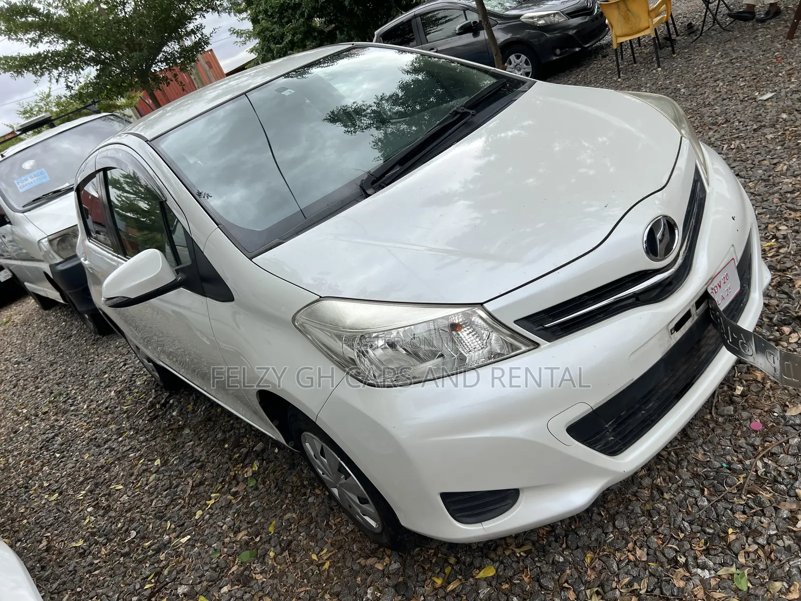 Toyota Vitz 1.3 AWD 3dr 2012 White