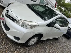 Toyota Vitz 1.3 AWD 3dr 2012 White