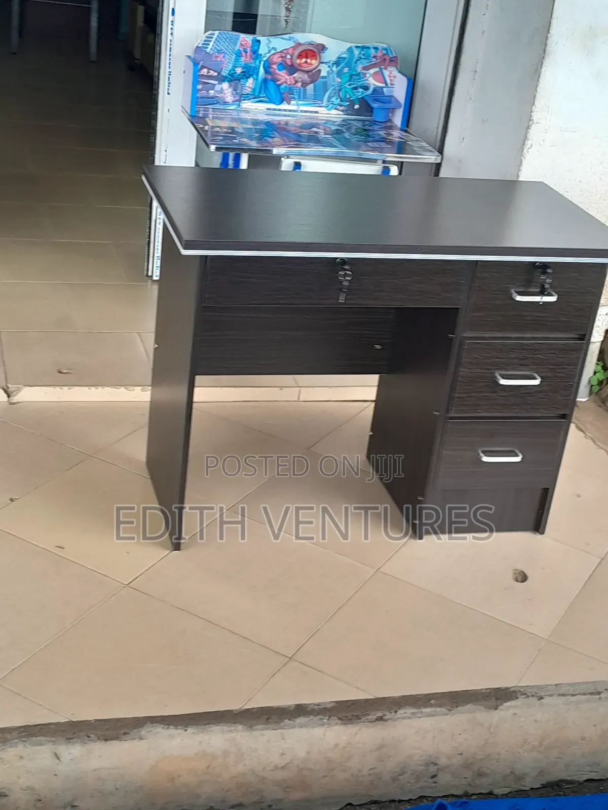 Setpoint Office Table