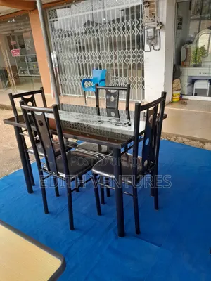 Cutter Dining Set