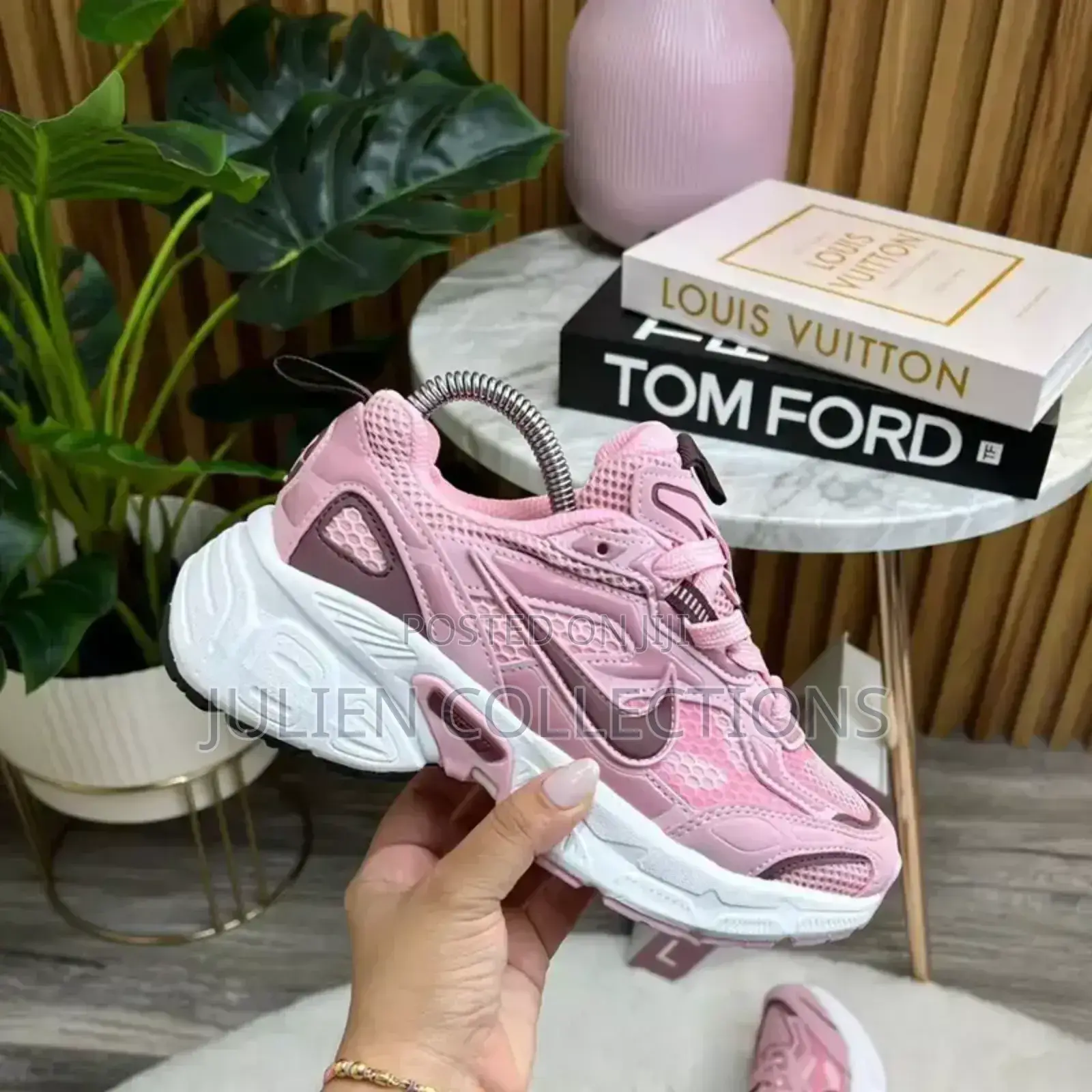 Nike V5k Runner Pink and White
