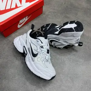Nike V5k Runner Pink and White