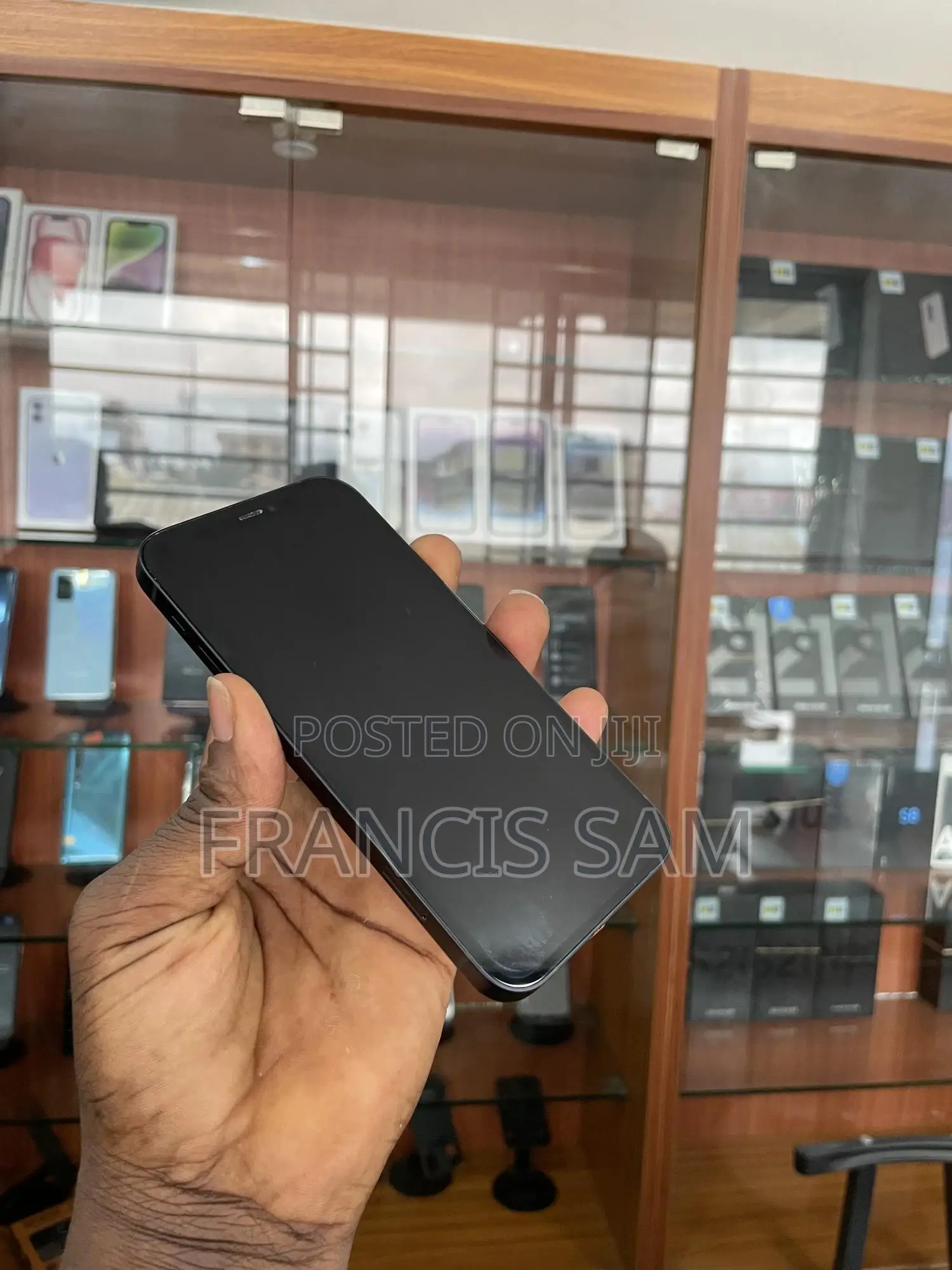 Apple iPhone 12 64 GB Black