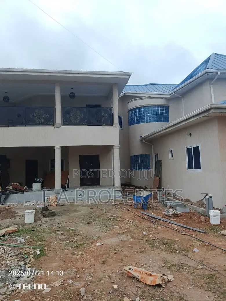6bdrm House in E A Properties, Frafraha for rent